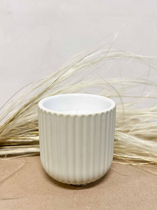 CANDLE » Ivory scented candle in ceramic container with lid 8cm - HAILA