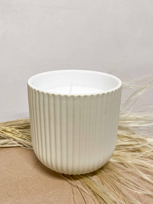 CANDLE » Ivory scented candle in ceramic container with lid 11cm - JAEL