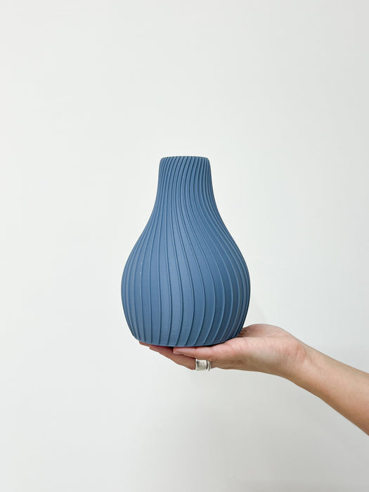 BIOPLASTIC VASE » antique blue - LEA